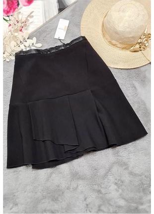 Черная мини юбка с кожаной окантовкой воланы reserved1 фото