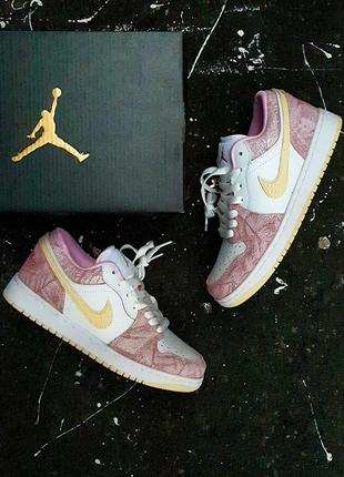 Кроссовки nike air jordan 1 low9 фото