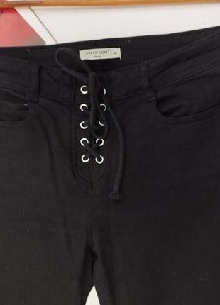 Черные джинсы скини со шнуровкой3 фото