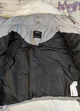 Женская зимняя куртка bershka короткая светоотражающая серая размер xs-s 42-448 фото