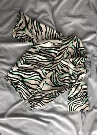 Атласна блуза з тваринним принтом зебри1 фото