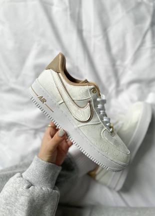 Кроссовки nike air force jeans 1 low 07 lx white beige