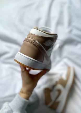 Кроссовки nike air jordan 1 retro white beige4 фото