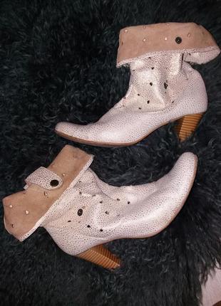 Ботильены полусапожки 39р.