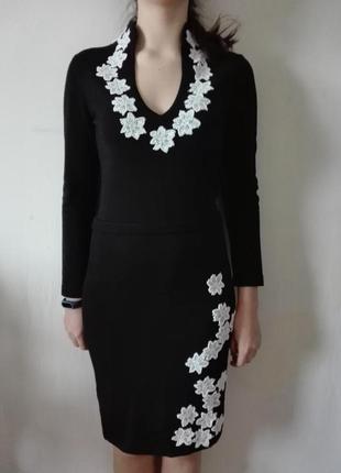 Платье alba moda черное с цветами1 фото