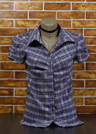 Жіноча сорочка на гудзиках в клітку, з коротким рукавом1 фото