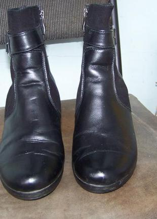 Черные ботинки утепленные на молнии и удобном каблуке 25 см стелька4 фото