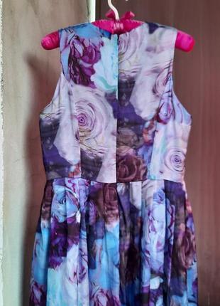Ідеальна пишна сукня в квітковий принт4 фото