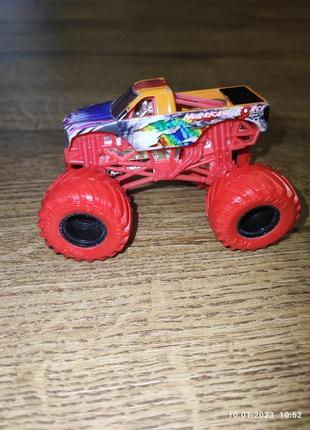 Машинка monster jam hurricane force