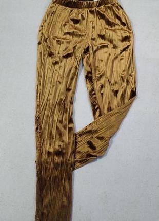 Красивые велюровые брюки pieces