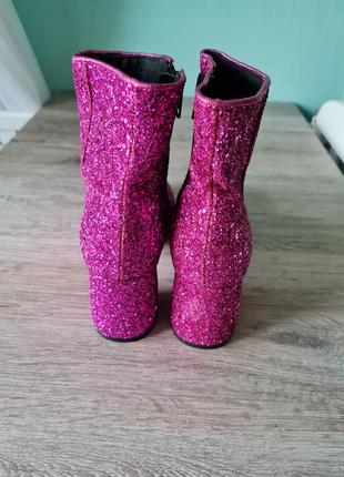 Ефектні гламурні блискучі чоботи cosmoparis рожеві  гліттер4 фото