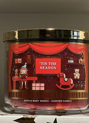 Парфумована свічка tis the season від bath and body works