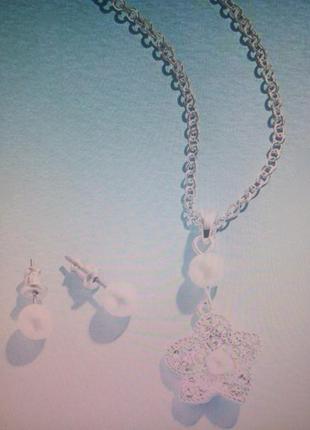 Набір прикрас від avon ланцюжок з підвіскою серги сесілія