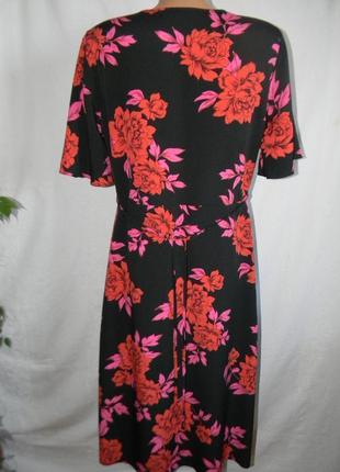Стильное платье на запах с цветочным принтом primark3 фото