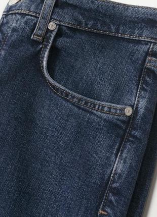 Укороченные синие джинсы mng4 фото