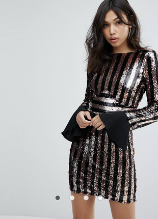 Вечернее платье мини в полоску в пайетках с расклешенными манжетами от boohoo boutique🔥