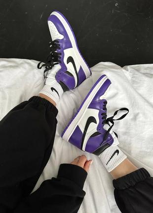 Замечательные женские высокие кроссовки nike air jordan 1 retro high purple court фиолетовые с белым3 фото