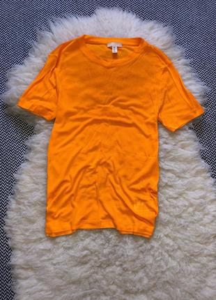 Оранжевая футболка лёгкая невесомая яркая насыщенная полупрозрачная