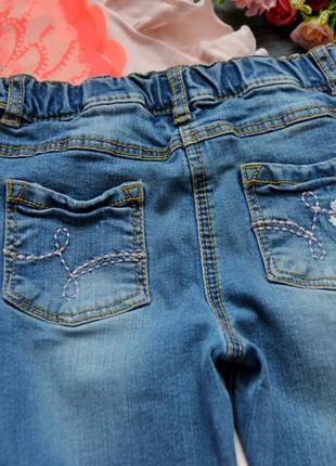 Классные джинсы с вышивками george 3-4года5 фото