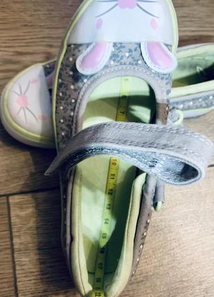 Clarks туфли мокасины тапочки на липучках с заячьими ушками и мордочками для девочки (англия)4 фото