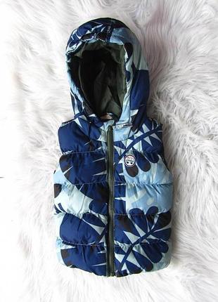 Дутий теплий жилет безрукавка з капюшоном hema