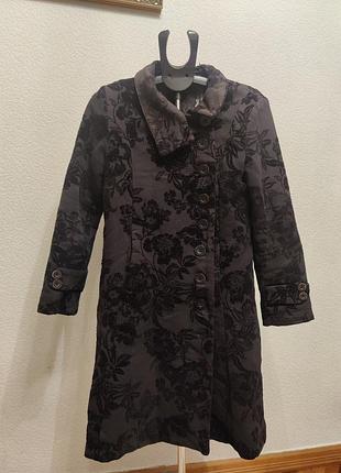 Чорне пальто desigual