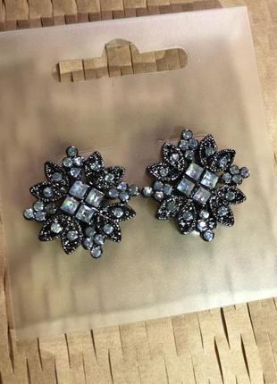 Красивые серьги, клипсы с камнями