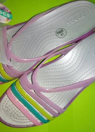 Босоніжки жіночі сандалі crocs isabella mini sandal ( 25-25,5 см розмір w9) оригінал3 фото