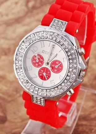 1, красные  кварцевые  часы на силиконовом  браслете с   кристаллами