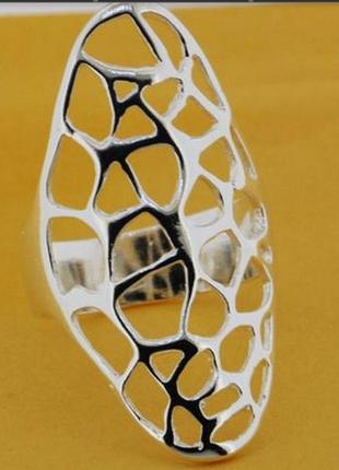 1, большое  красивое  кольцо с серебряным  покрытием (7 размер)