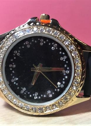 1, металлические   часы с силиконовым  ремешком  и стразами  wet seal сша  оригинал3 фото