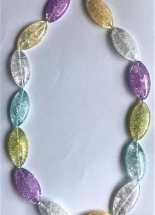 1, бусы  колье   из очень интересных  разноцветных   стеклянных  бусин с    прожилками  внутри