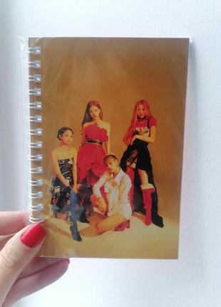 Блокнот блек пінк блек пінк black pink на пружині 48 аркушів клітинка (685)