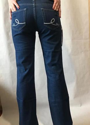 Класичні тонкі джинси