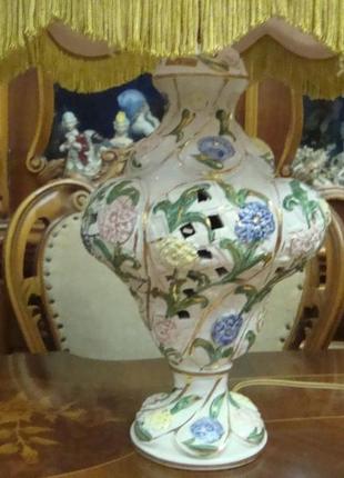 Шикарная настольная лампа фарфор каподимонте италия