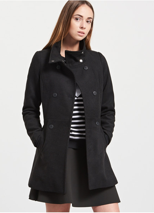 Брендовое черное демисезонное пальто с карманами reserved этикетка1 фото