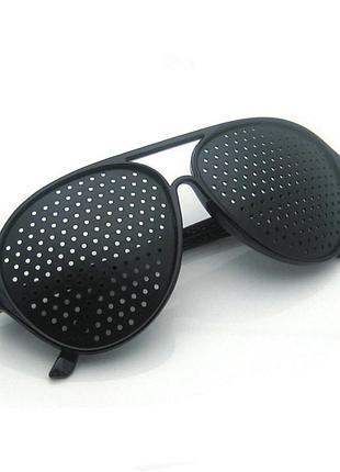 Окуляри - тренажери ( перфораційні окуляри )