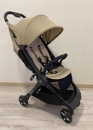 Дитячий візочок