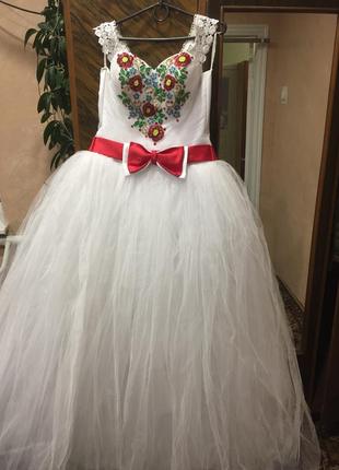 Весільна сукня в українському стилі3 фото