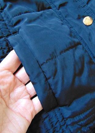 Стильная демисезонная куртка для девочки.
m&s.
размер 7-8 лет5 фото