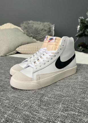 Женские кроссовки nike blazer mid 77 vintage