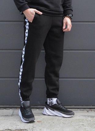 Супер цена! качественные зимние спортивные штаны с начесом с лампасами в стиле адидас adidas3 фото