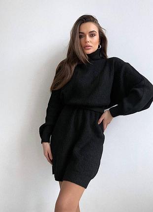 Платье туника свитер вязаная теплая малиновая розовая бежевая зелёная черная оверсайз с горлышком