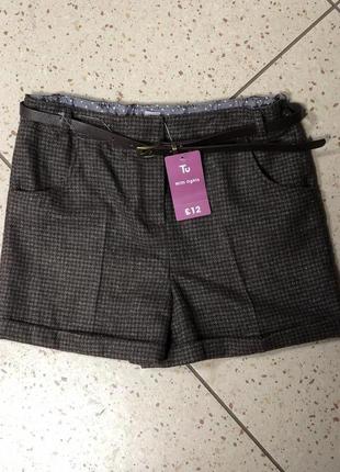 Стильные шорты.