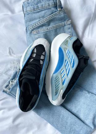 Кросівки чоловічі / жіночі блакитні adidas color yeezy boost 700 v3 arzareth