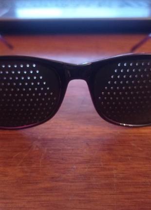 Окуляри - тренажери ( перфораційні окуляри) "tonjia" 861