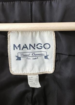 Черное пальто mango со стеганными вставками (61% шерсть)5 фото