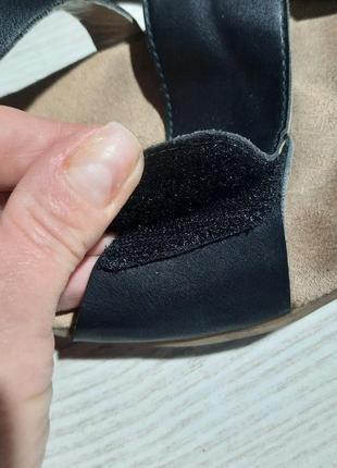 Кожаные босоножки сандали на низком ходу на липучках rieker босоніжки сандалі4 фото