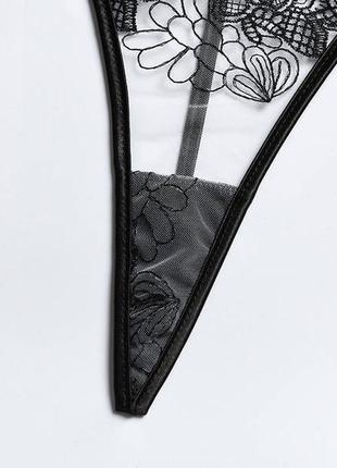 Шикарный сексуальный кружевной комплект белья с поясом для чулок10 фото