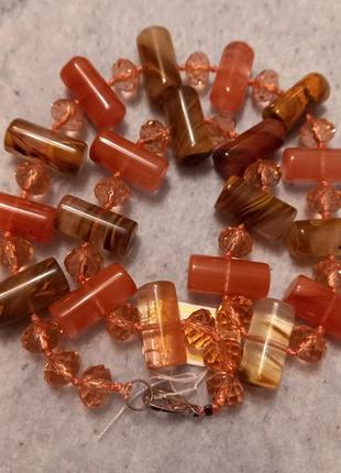 Бусы из нату- ральных камней1 фото